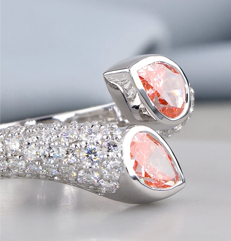 3.10 CT Pink Pear & Round Lab Grown Diamond Toi et Moi Ring | E VS1 IGI Certified Engagement Ring