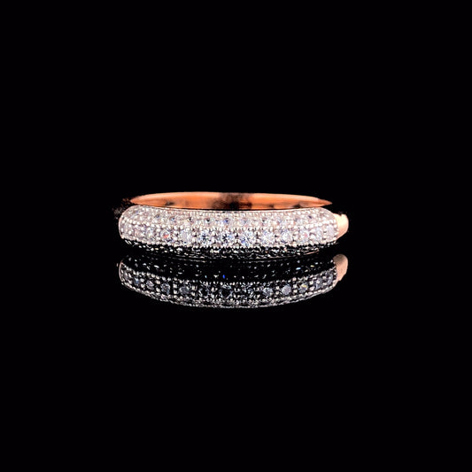 Nova Ring with a criss-cross gold design, featuring lab-grown diamonds in white, yellow, or rose gold. A modern and elegant jewelry piece inspired by celestial beauty.