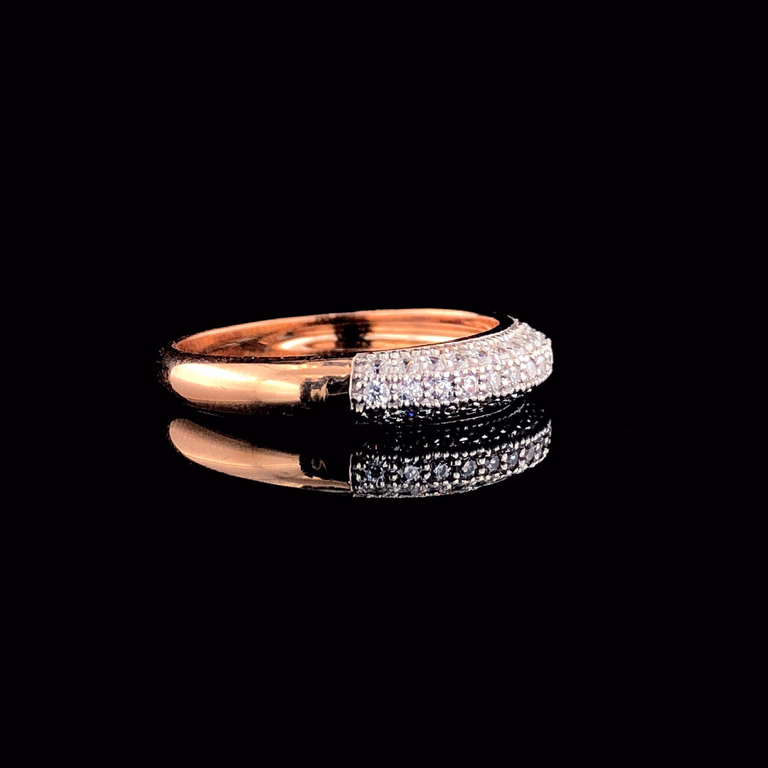 Nova Ring with a criss-cross gold design, featuring lab-grown diamonds in white, yellow, or rose gold. A modern and elegant jewelry piece inspired by celestial beauty.