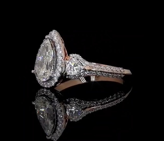1.00 CT Pear Cut Lab Grown Diamond Ring | 2.61 CT E VS1 Three-Stone Ring | IGI Certified | Pear Diamond Halo Three-Stone Ring