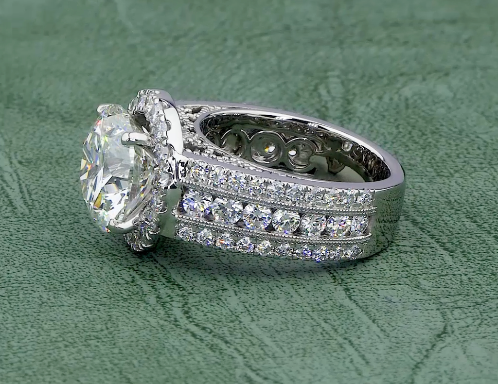 8.02 CT Round Cut Lab Grown Diamond Ring | 10.41 CT E VS1 IGI Certified Halo Ring | Engagement Ring For Her