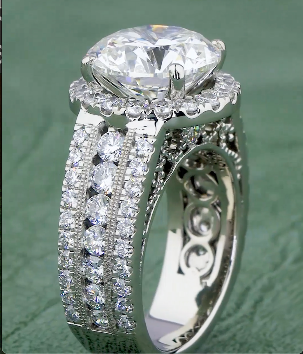8.02 CT Round Cut Lab Grown Diamond Ring | 10.41 CT E VS1 IGI Certified Halo Ring | Engagement Ring For Her