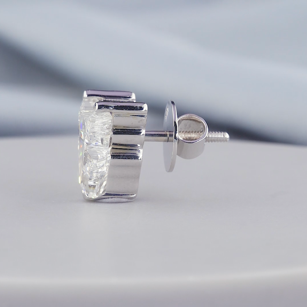2.07 CT Bull Cut Lab-Grown Diamond Men's Stud Earring | IGI Certified | Gold & Platinum