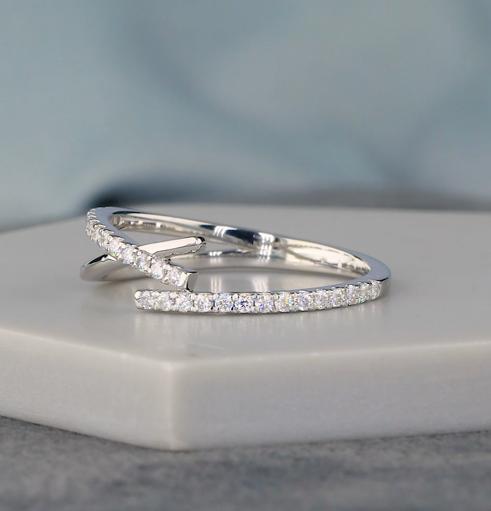 0.25 CTW Round Cut Lab-Grown Diamond Bypass Ring | IGI Certified | Gold & Platinum