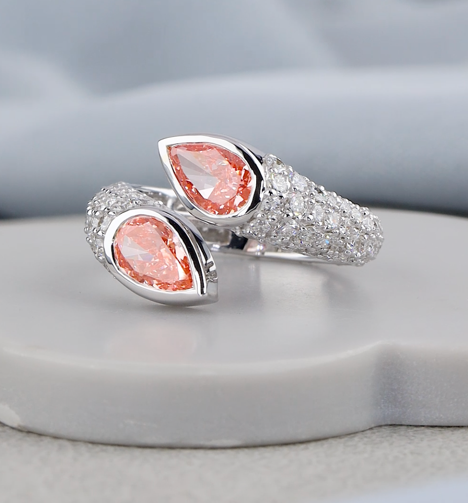 3.10 CT Pink Pear & Round Lab Grown Diamond Toi et Moi Ring | E VS1 IGI Certified Engagement Ring