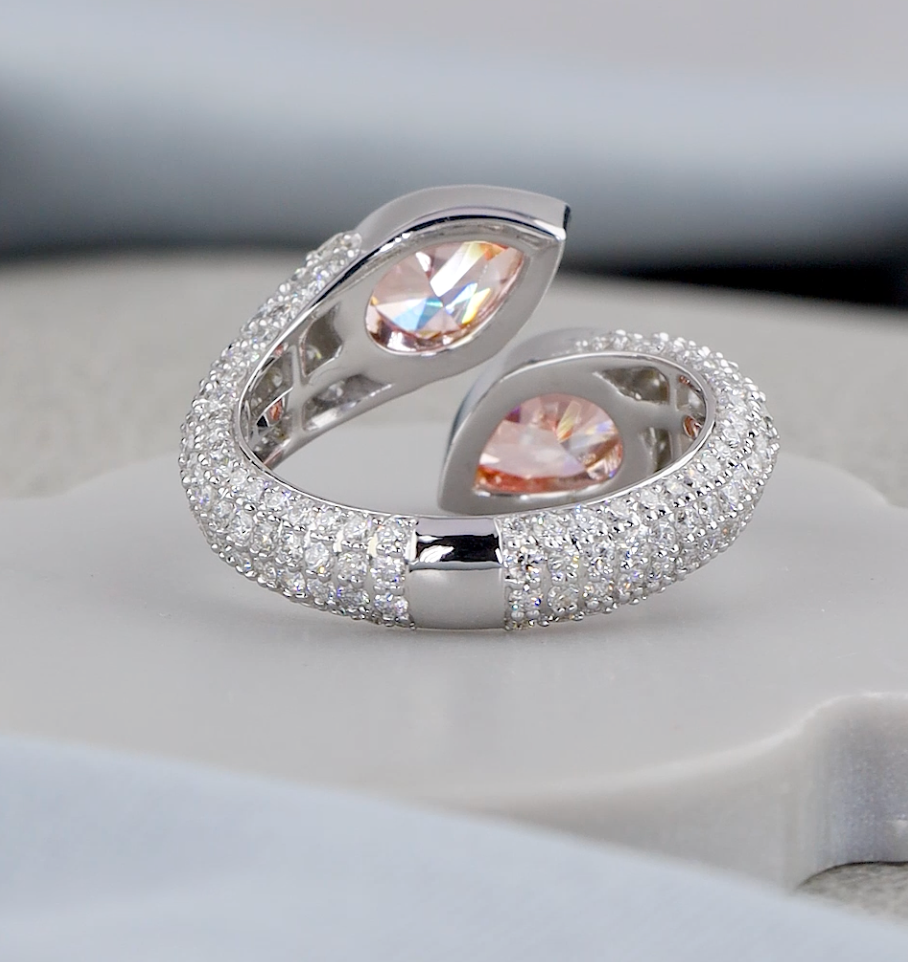 3.10 CT Pink Pear & Round Lab Grown Diamond Toi et Moi Ring | E VS1 IGI Certified Engagement Ring