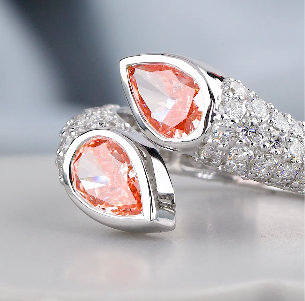 3.10 CT Pink Pear & Round Lab Grown Diamond Toi et Moi Ring | E VS1 IGI Certified Engagement Ring