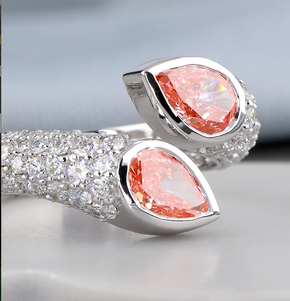 3.10 CT Pink Pear & Round Lab Grown Diamond Toi et Moi Ring | E VS1 IGI Certified Engagement Ring