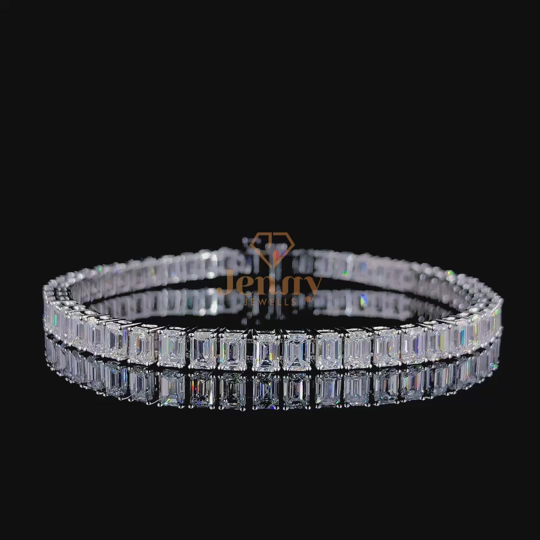 Sophisticated Emerald Elegance Bracelet featuring lab-grown emerald-cut diamonds set in a sleek 14K gold design for a timeless look